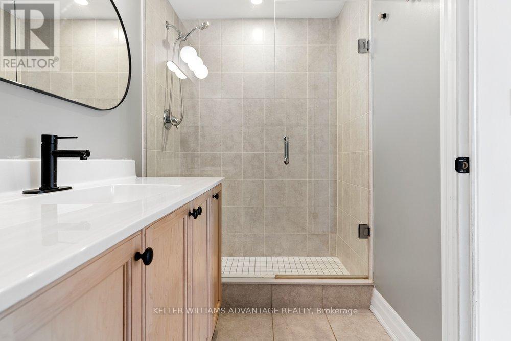 #402 57 MACAULAY AVENUE - 40