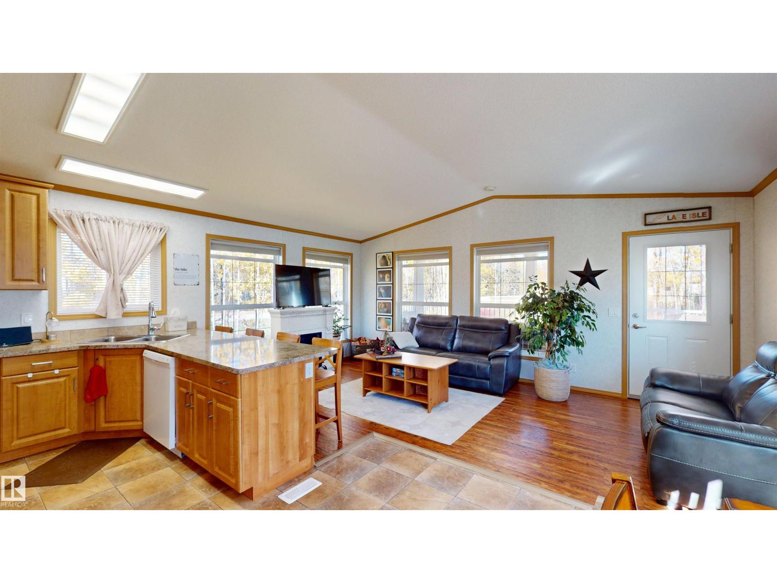 421 53414 RGE ROAD 62 - 15