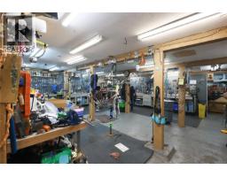 390 Moss St, Victoria, BC V8V4N1 Photo 44
