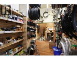 390 Moss St, Victoria, BC V8V4N1 Photo 37