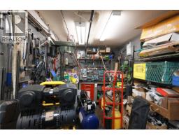 390 Moss St, Victoria, BC V8V4N1 Photo 49