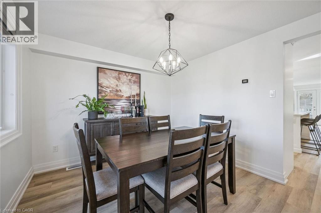 37 ENFIELD Drive - 11