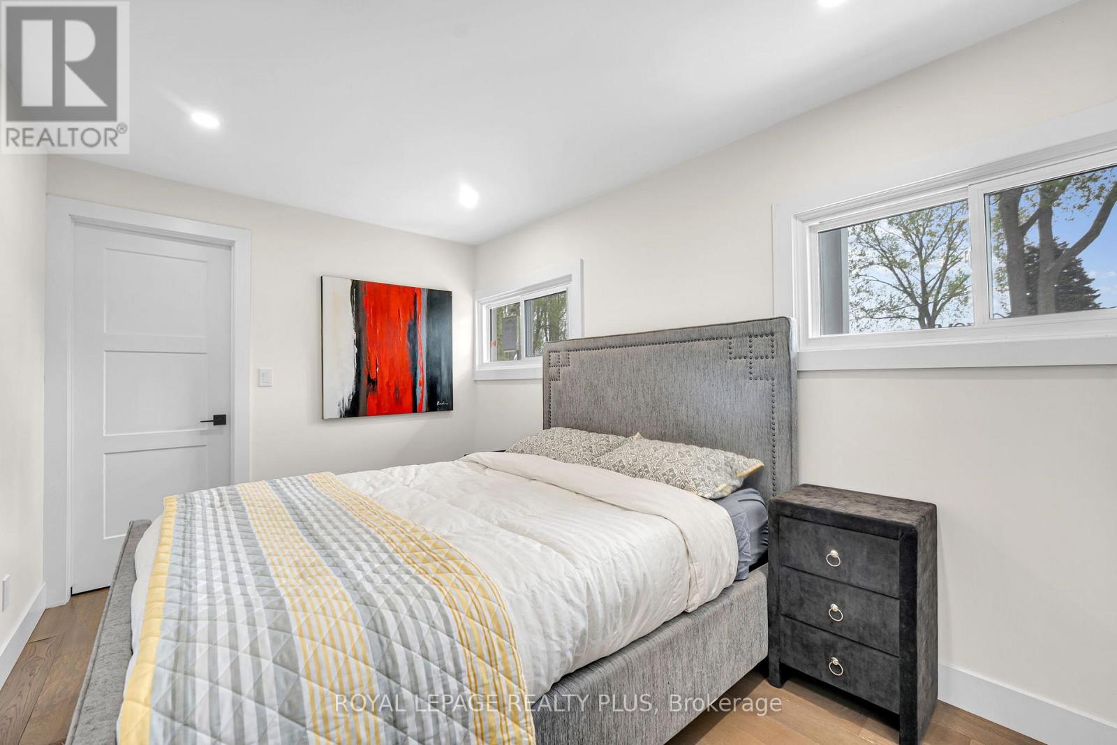 36 DICKINSON AVENUE - 21