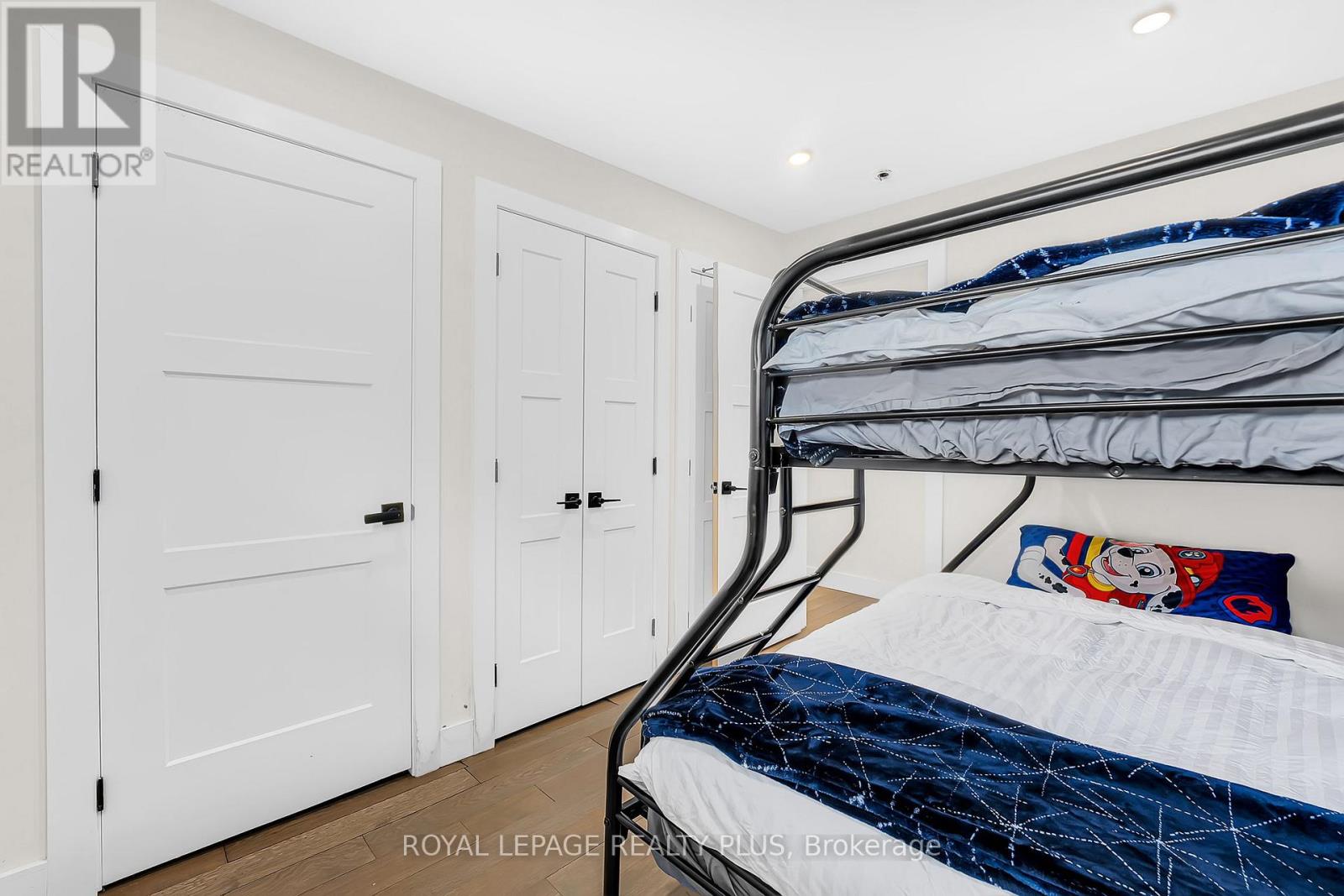 36 DICKINSON AVENUE - 26