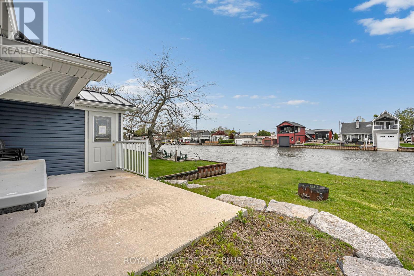 36 DICKINSON AVENUE - 35