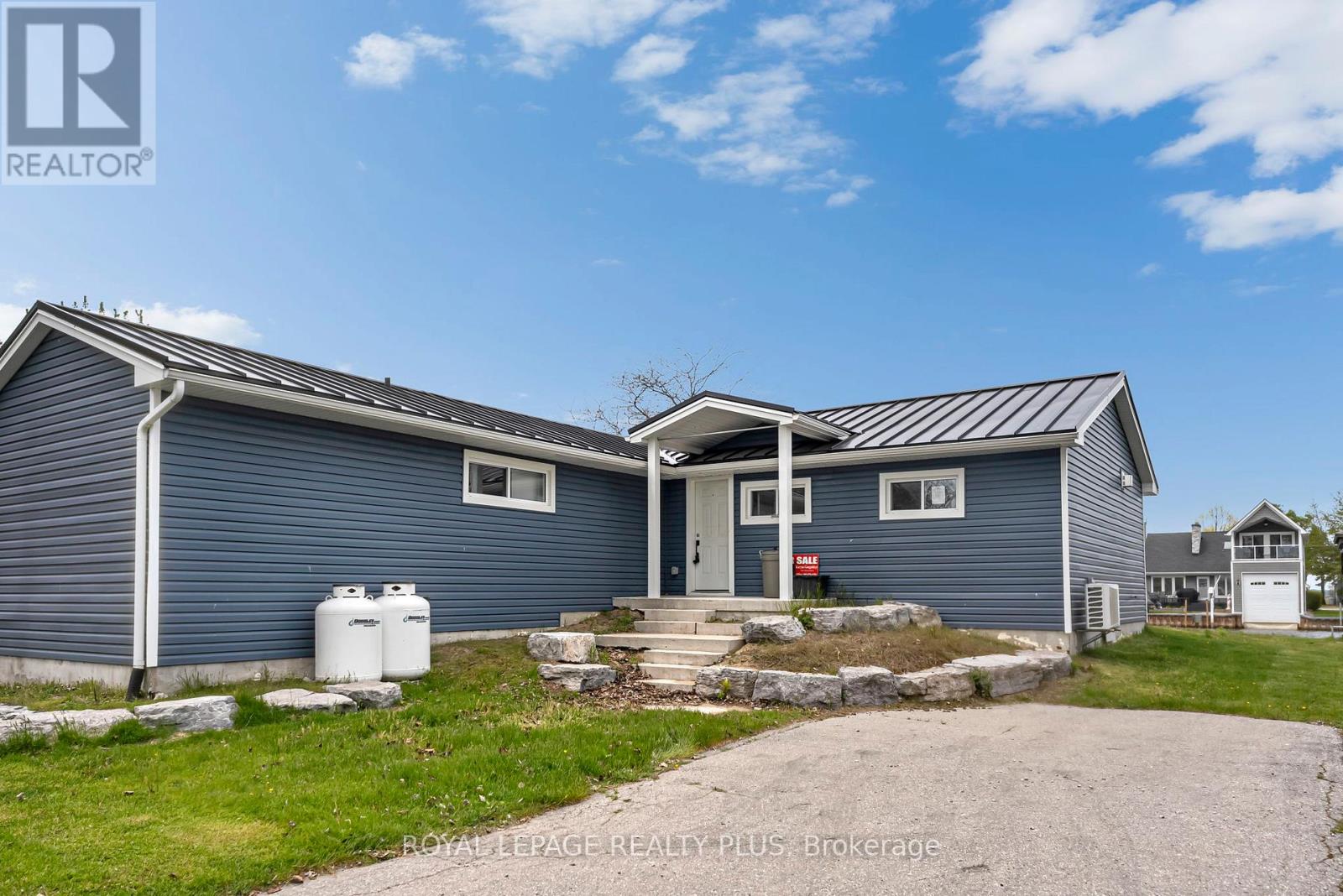 36 DICKINSON AVENUE - 37