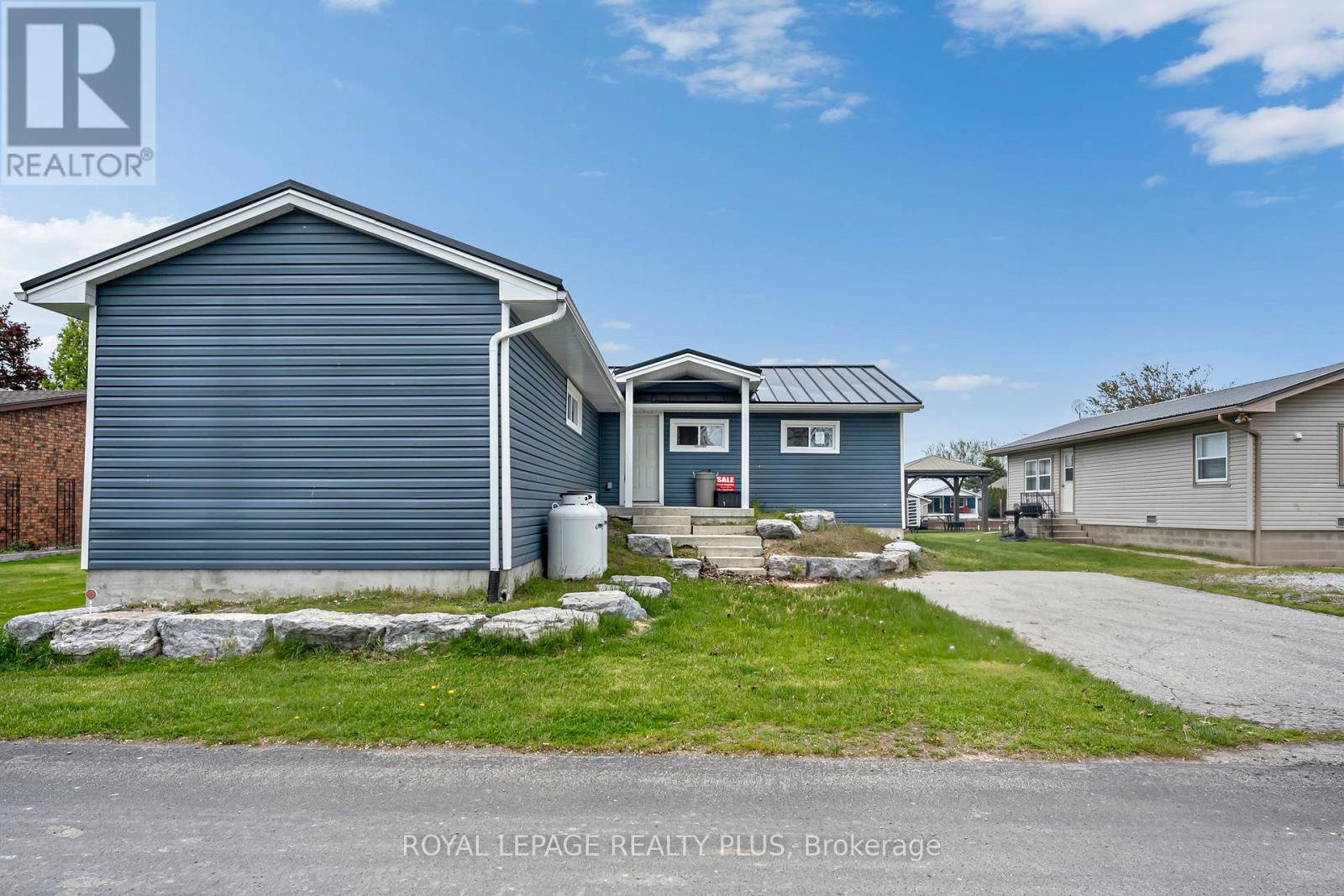 36 DICKINSON AVENUE - 38