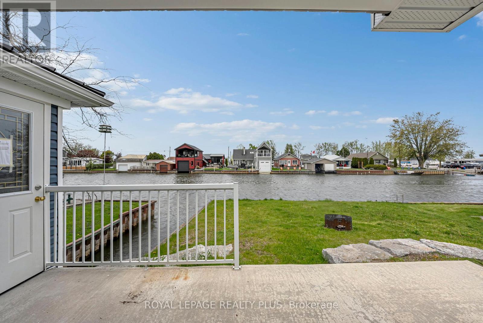 36 DICKINSON AVENUE - 4