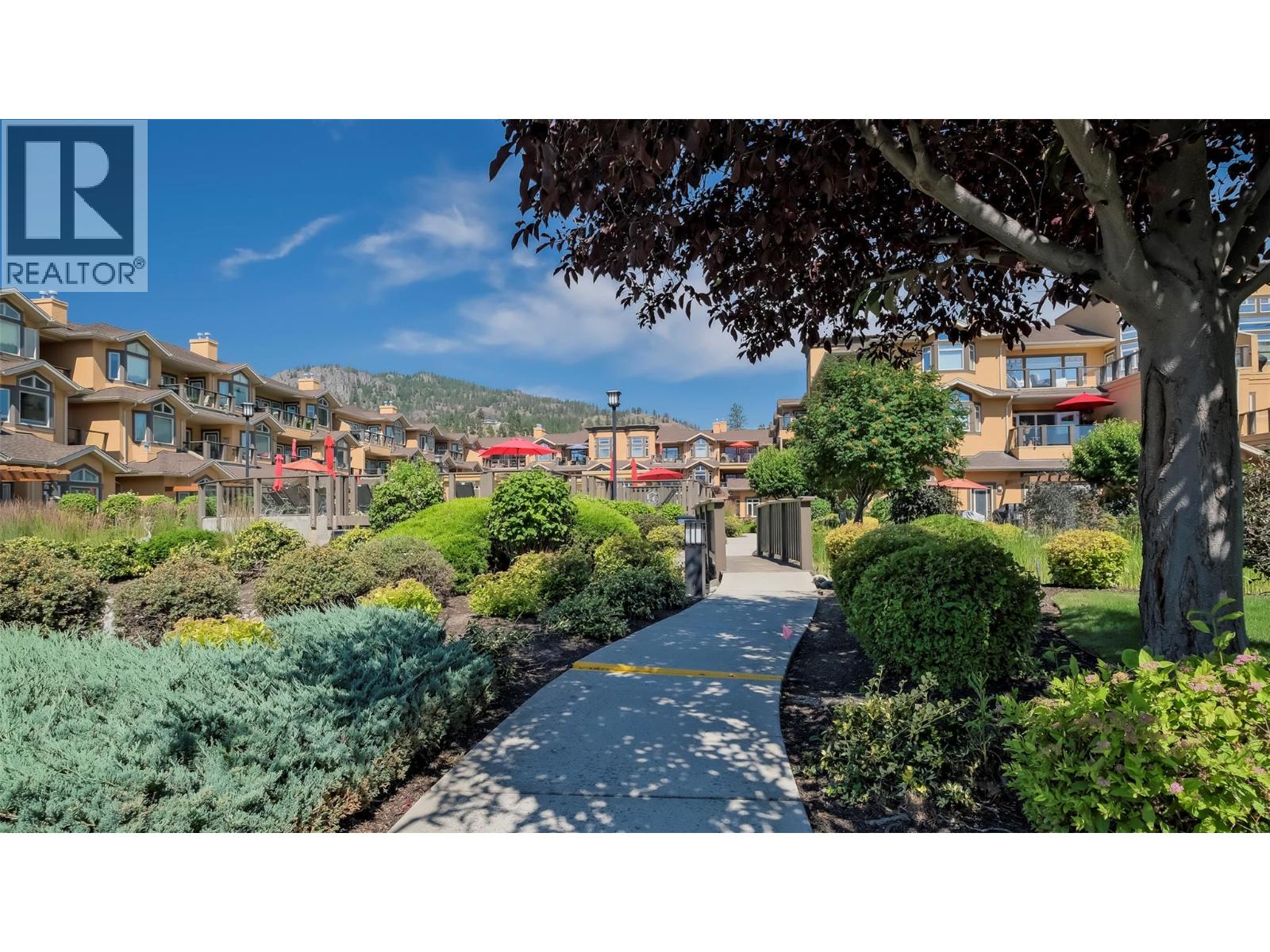 301 3996 Beach Avenue, Peachland