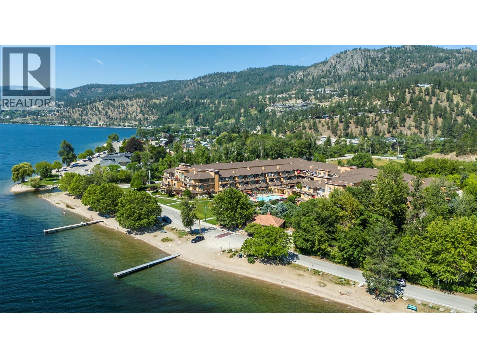 301 3996 Beach Avenue, Peachland