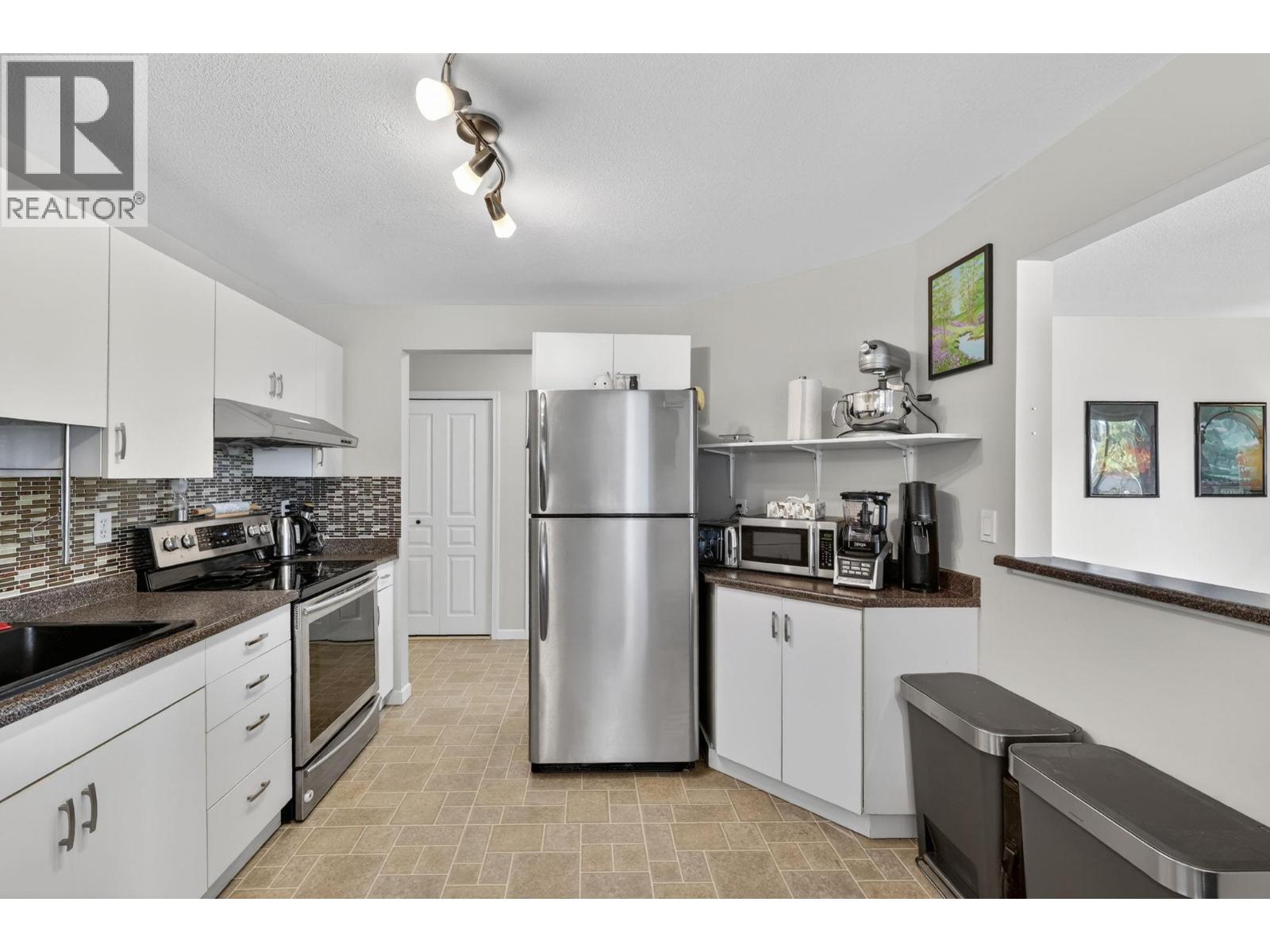112 727 Houghton Road, Kelowna