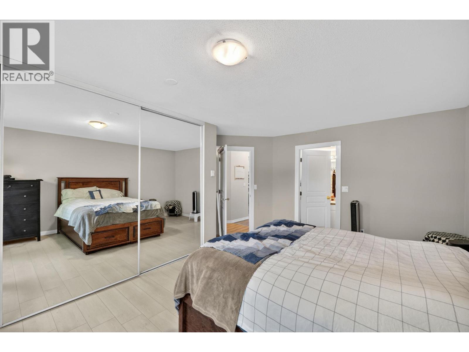112 727 Houghton Road, Kelowna