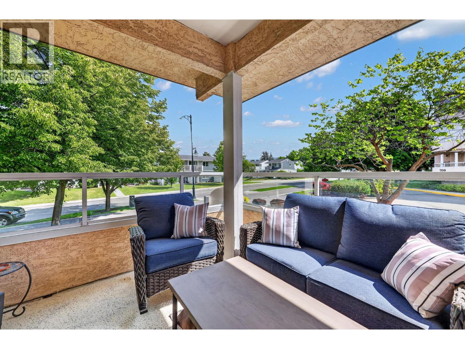 112 727 Houghton Road, Kelowna
