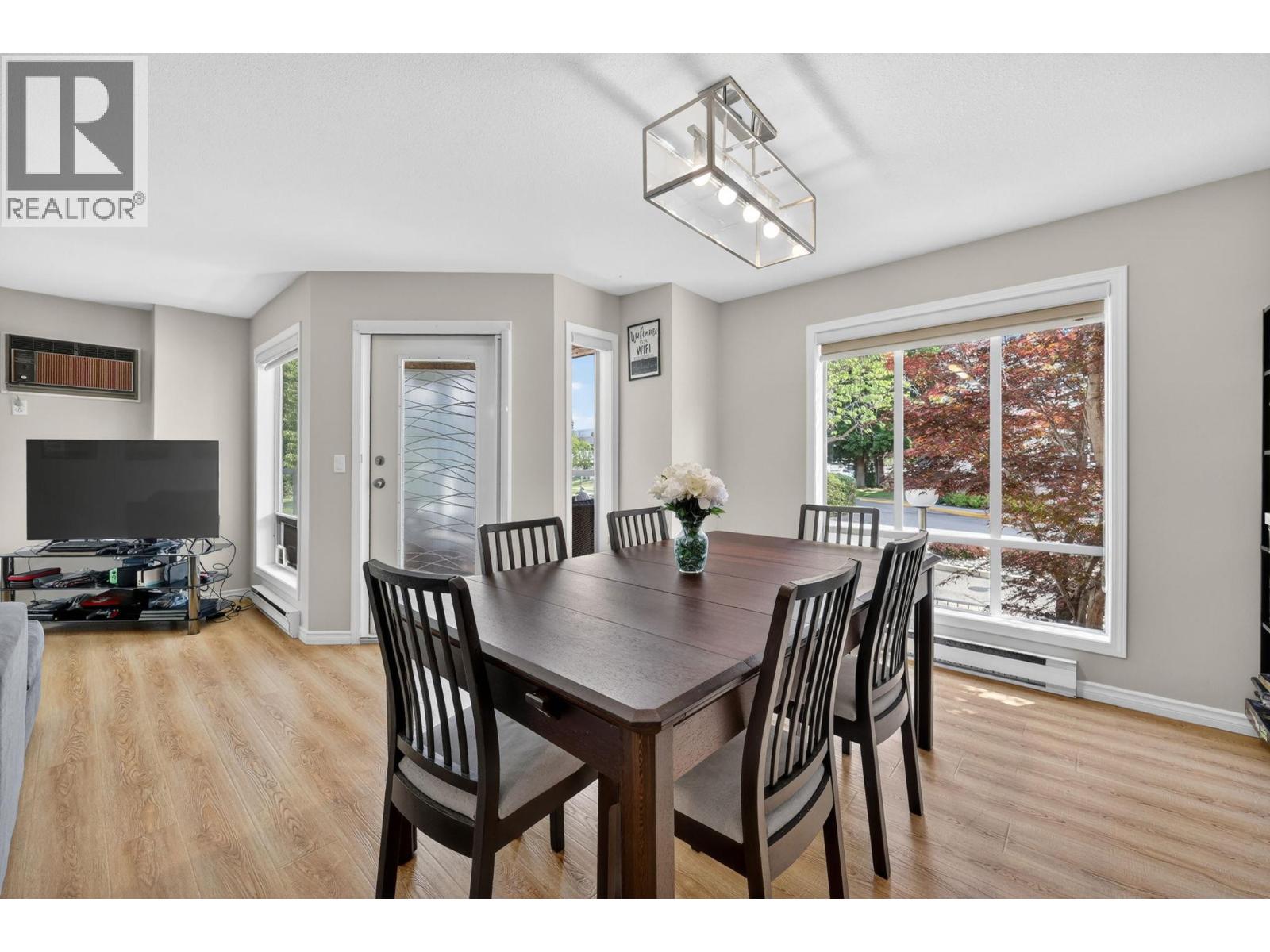 112 727 Houghton Road, Kelowna