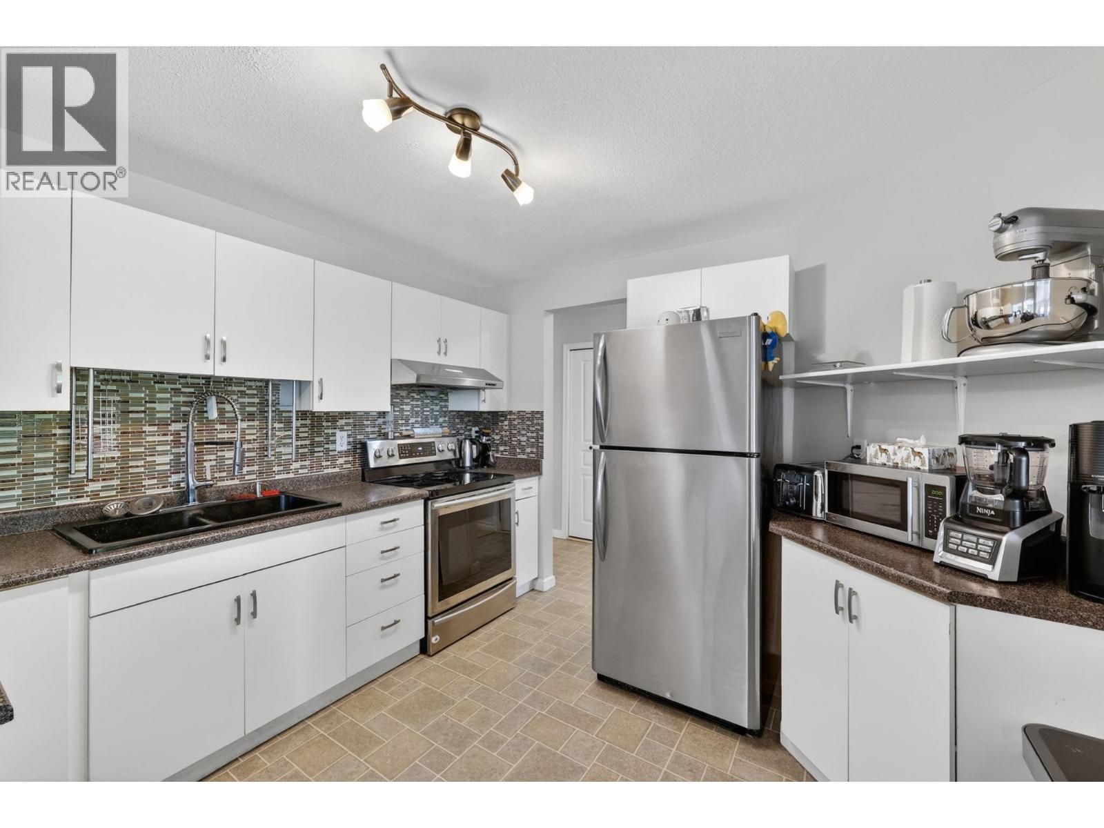 112 727 Houghton Road, Kelowna