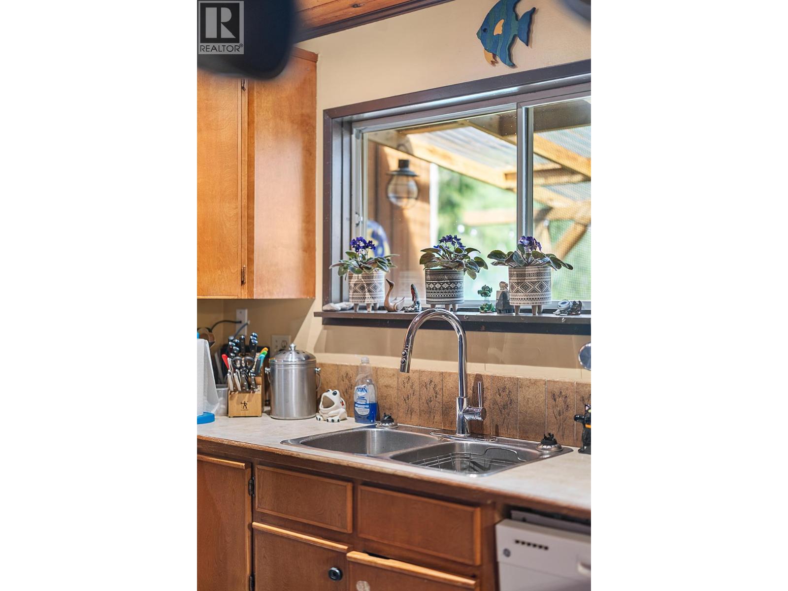 16324 Bowe Road, Crawford Bay