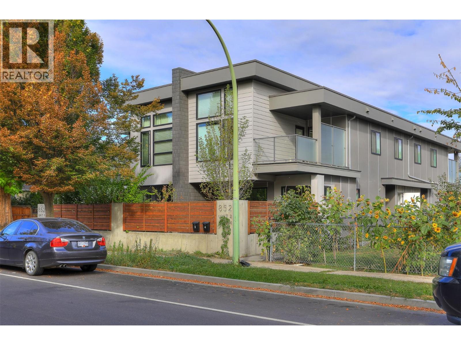 2 852 Stockwell Avenue, Kelowna