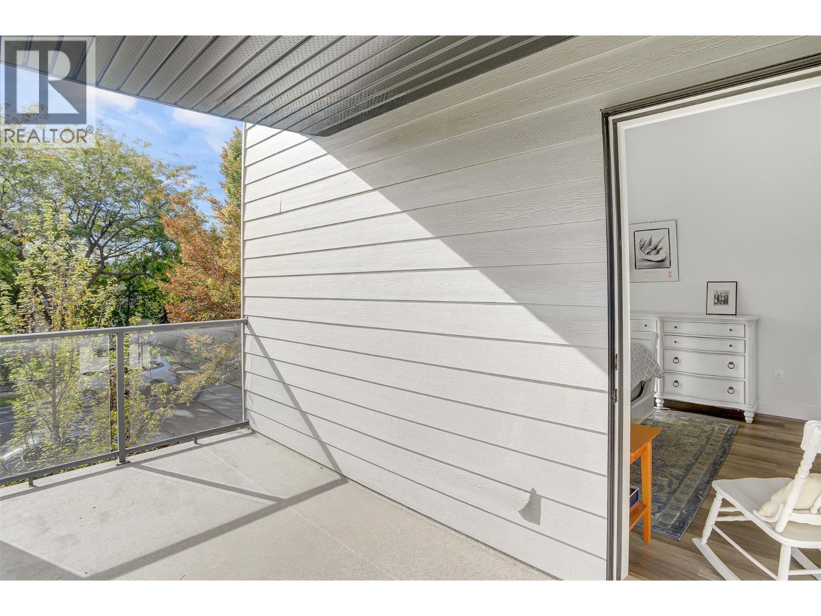 2 852 Stockwell Avenue, Kelowna