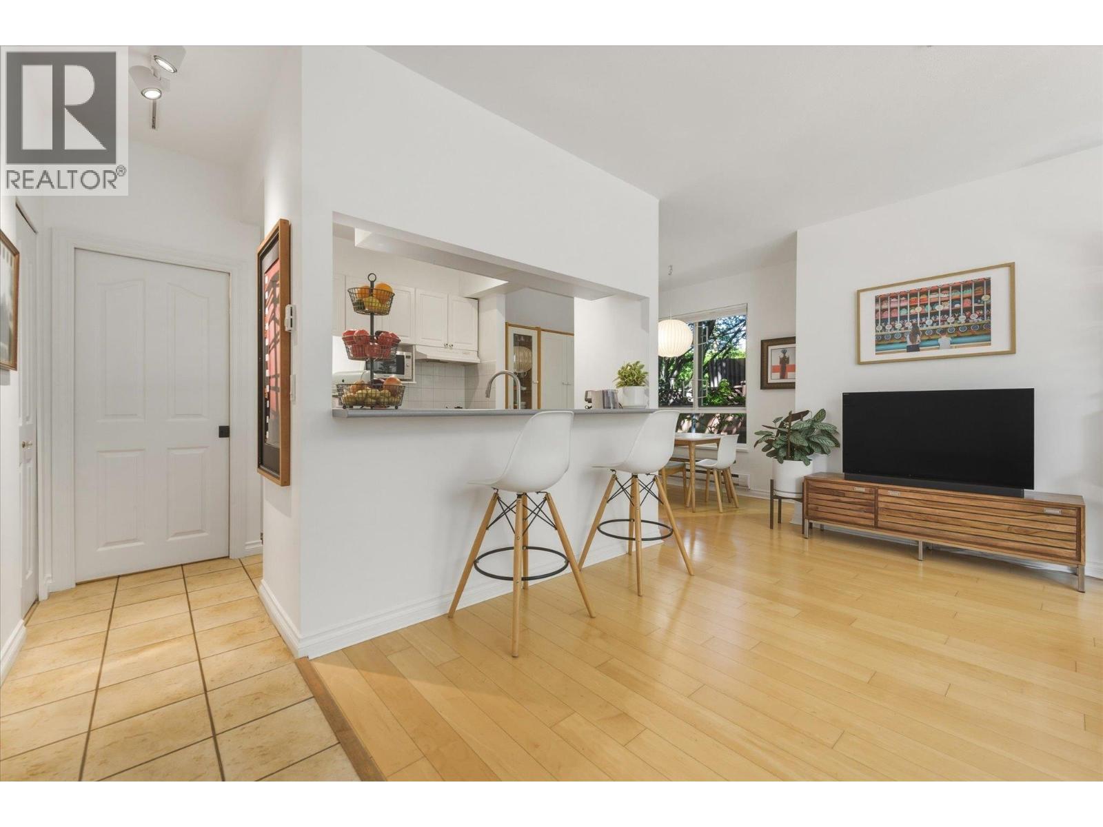 1073 E PENDER STREET, Vancouver