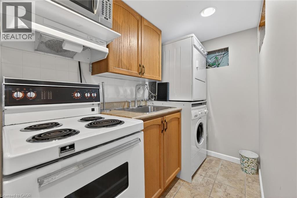 31 LARCHWOOD Drive - 33