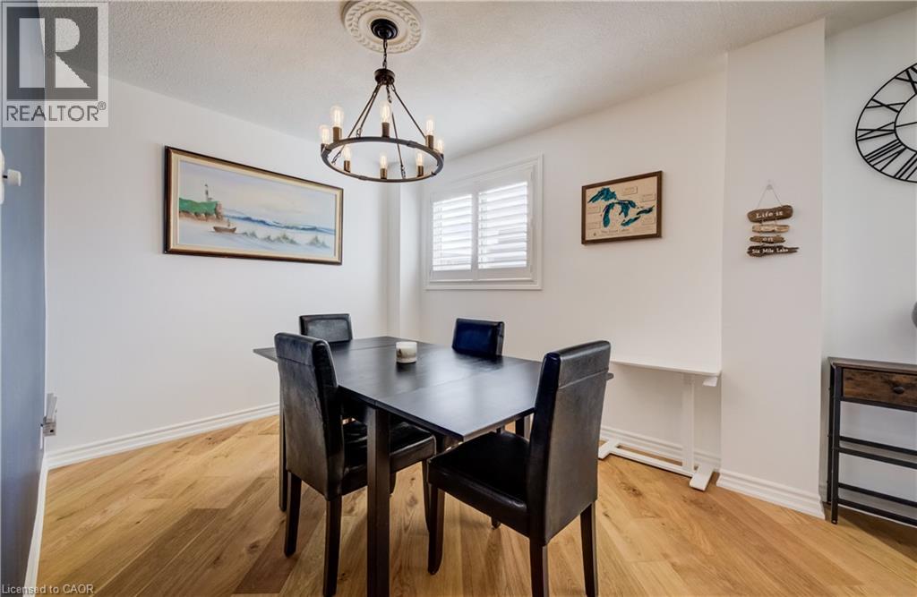 #11 60 ELMSDALE Drive - 13