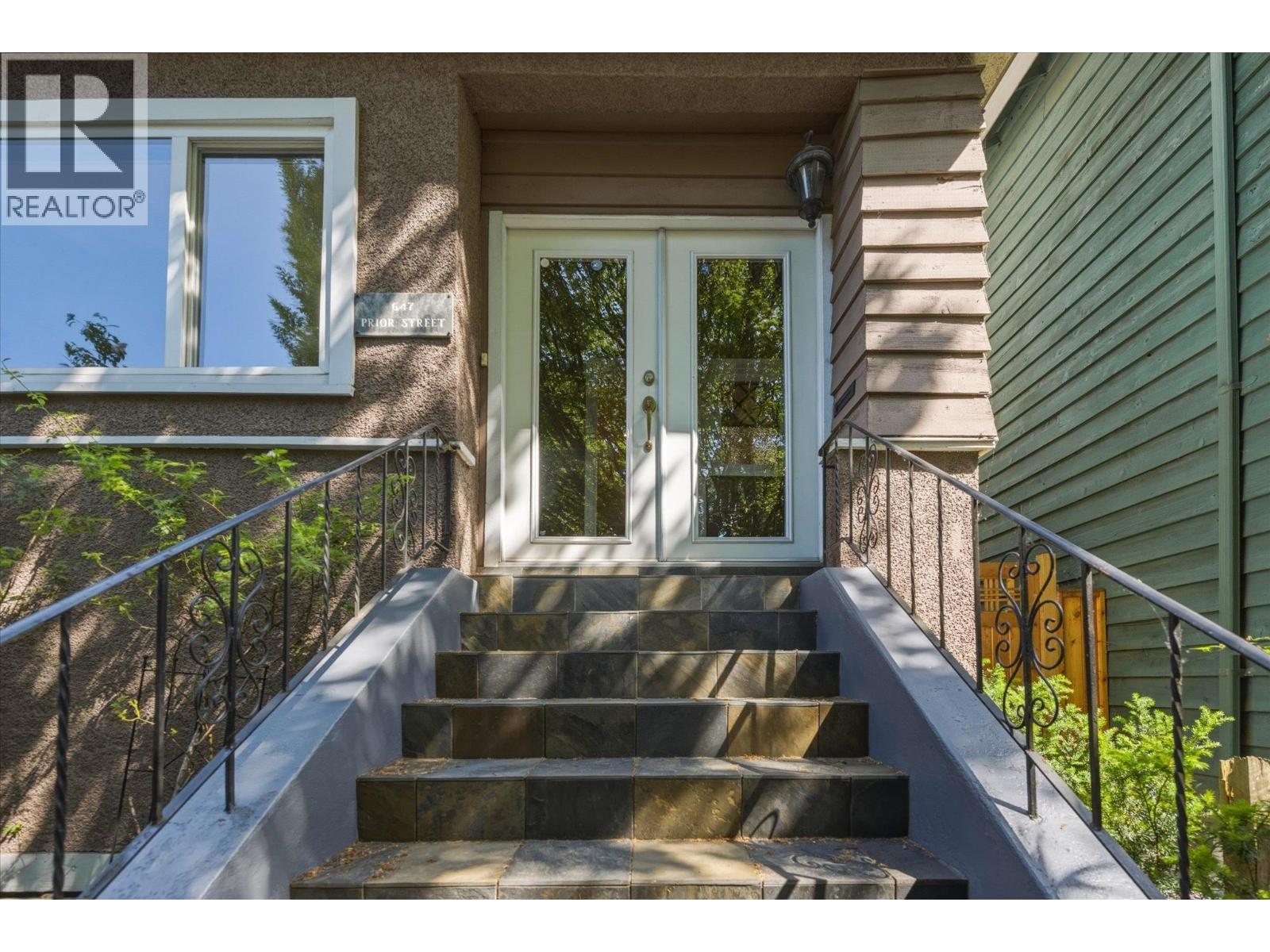 6 Bed, 3 Bath House for Sale in Vancouver – 647 PRIOR STREET, Vancouver – MLS# R3127426 - Image 26