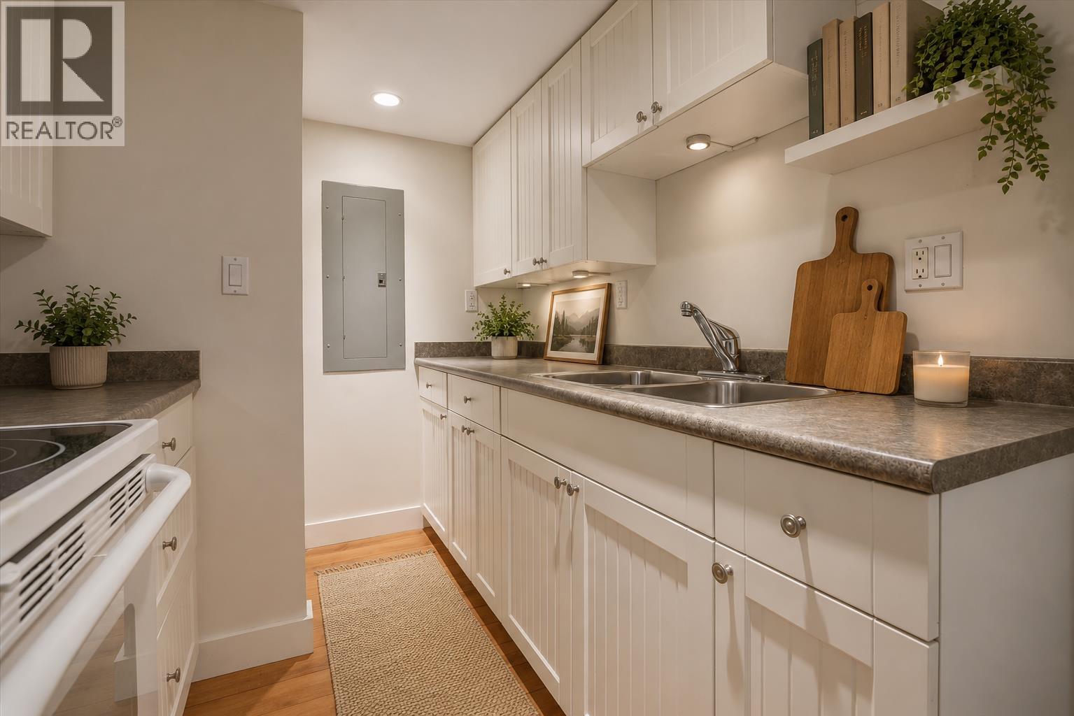 6 Bed, 3 Bath House for Sale in Vancouver – 647 PRIOR STREET, Vancouver – MLS# R3127426 - Image 30