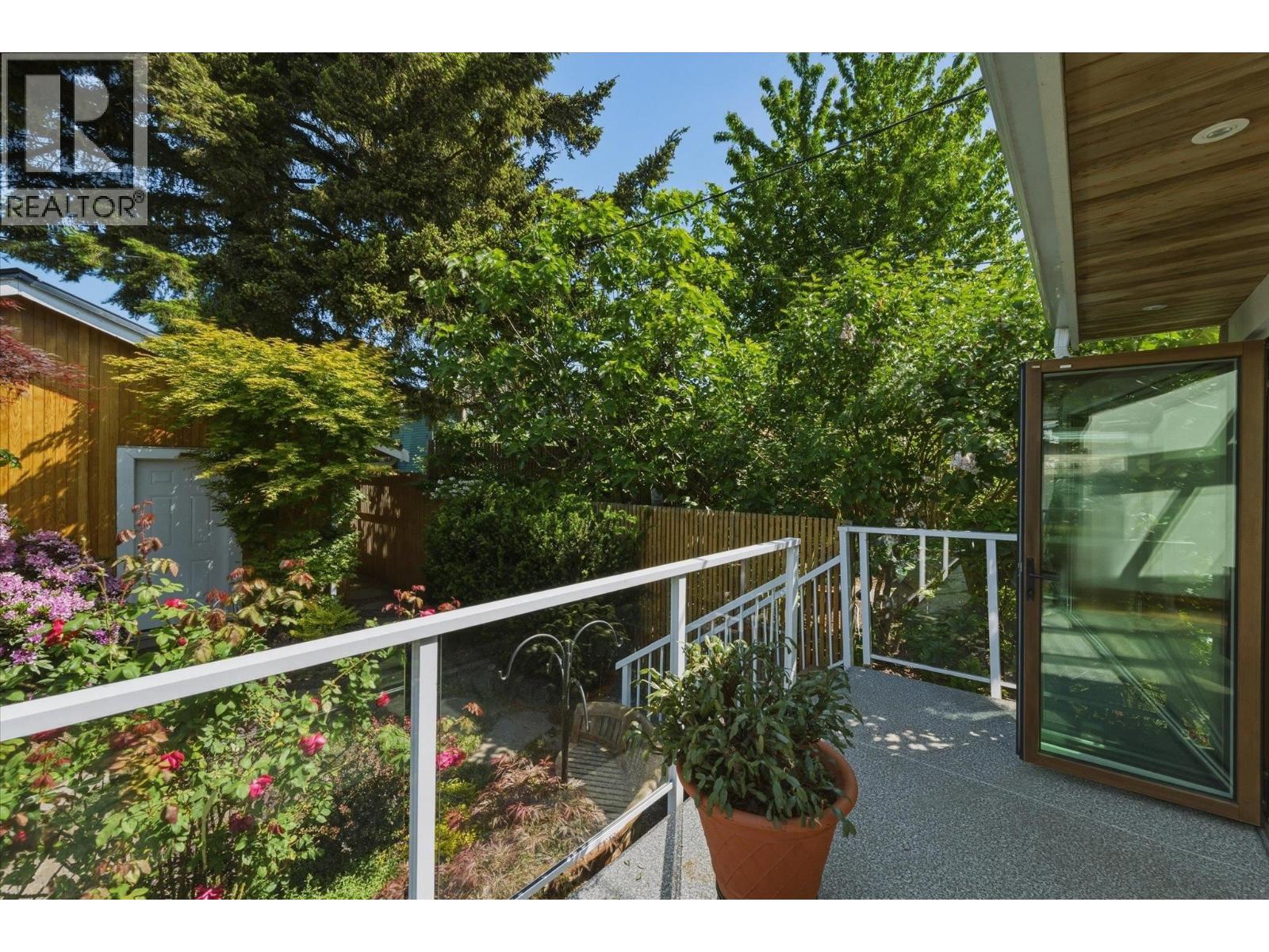6 Bed, 3 Bath House for Sale in Vancouver – 647 PRIOR STREET, Vancouver – MLS# R3127426 - Image 18