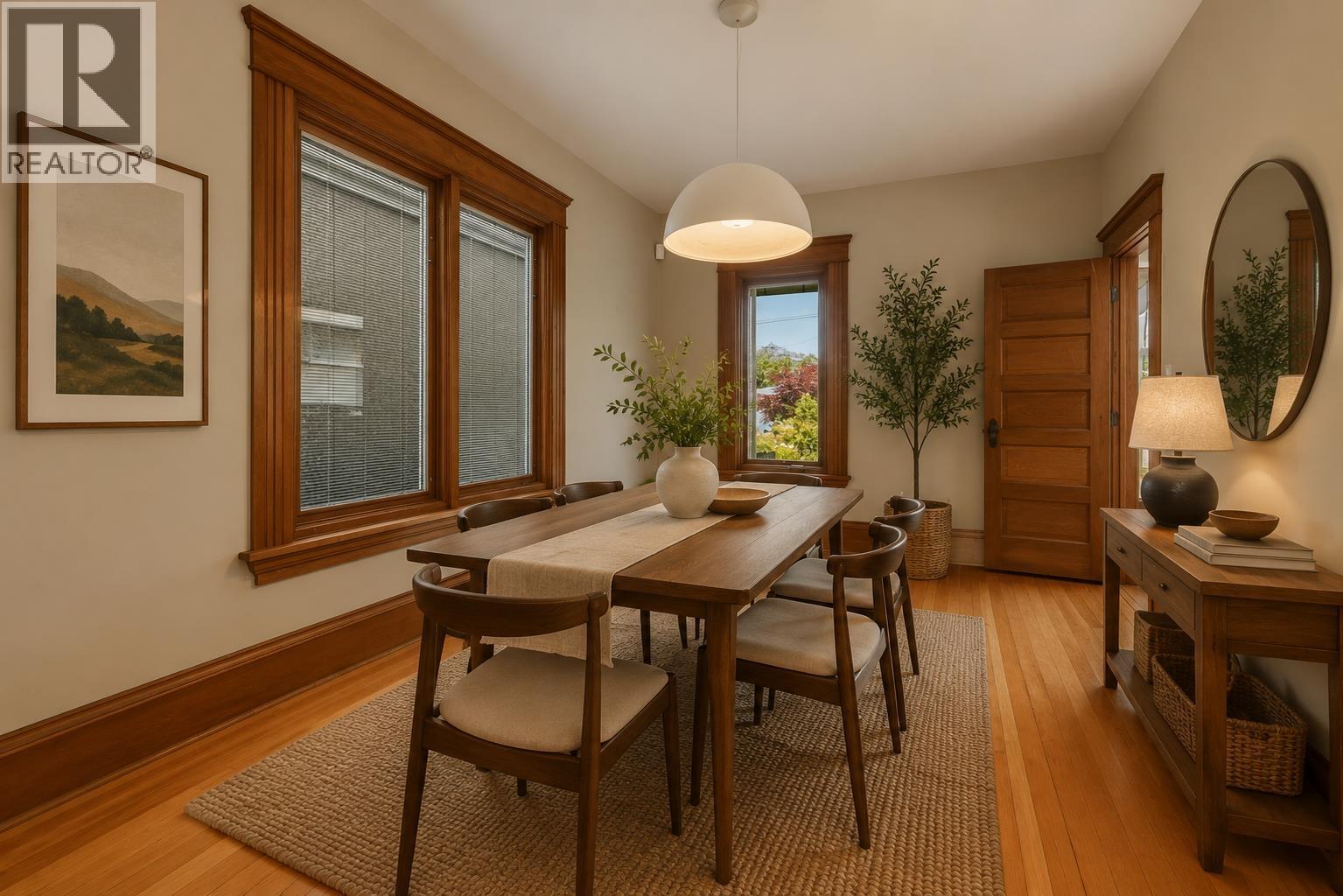 6 Bed, 3 Bath House for Sale in Vancouver – 647 PRIOR STREET, Vancouver – MLS# R3127426 - Image 10