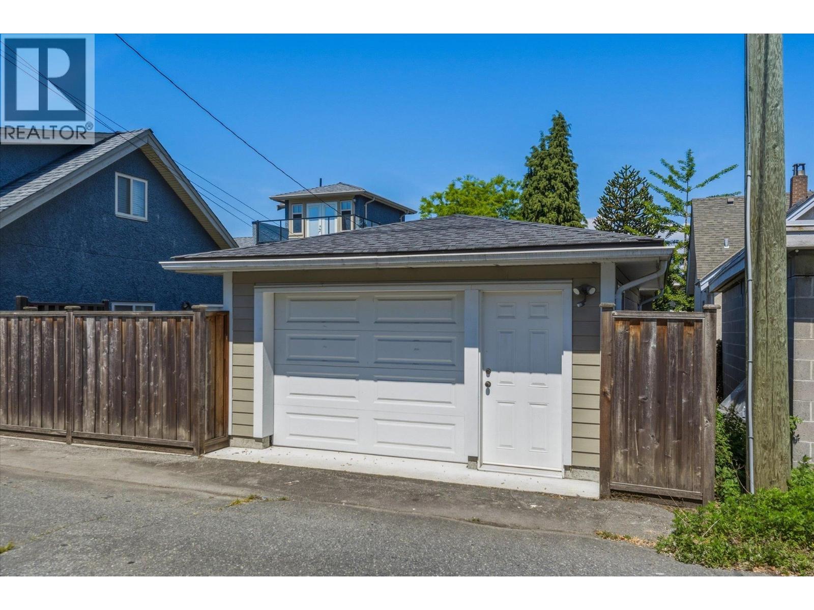 3 Bed, 2 Bath House for Sale in Vancouver – 2614 PARKER STREET, Vancouver – MLS# R3127446 - Image 22