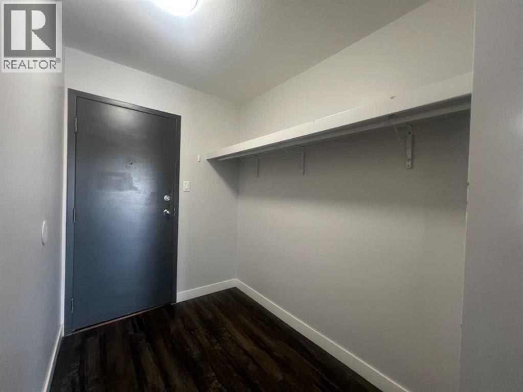 #217A 5611 10 Avenue - 13