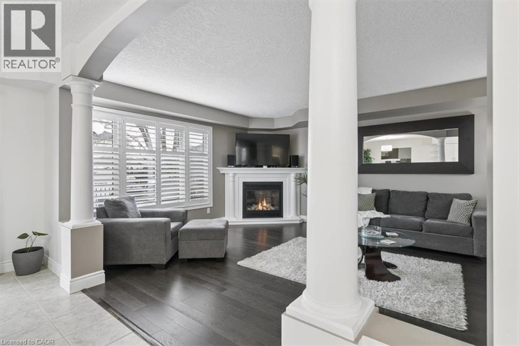 4 MARSH Crescent - 17