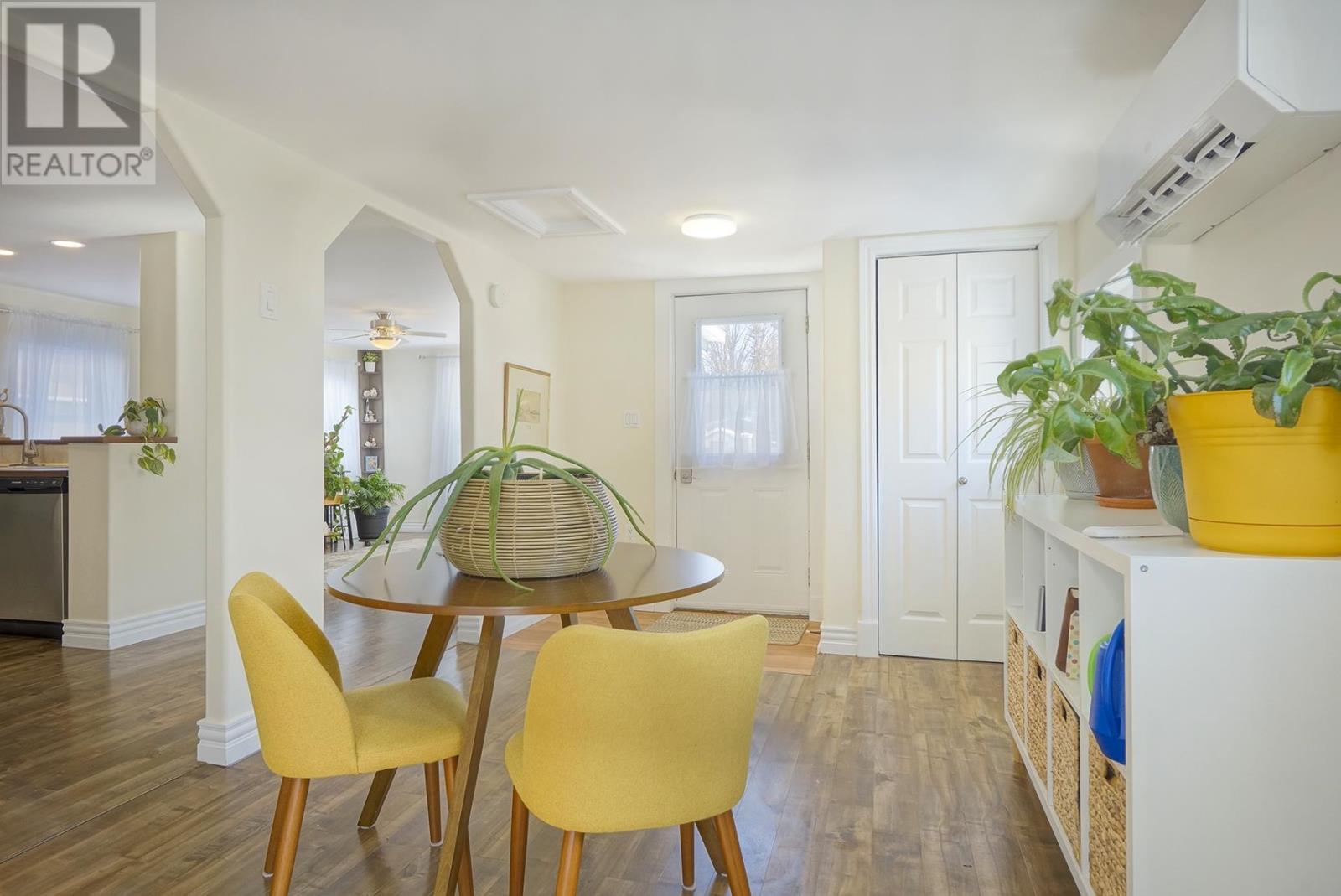 9 Linkletter Estates - 6