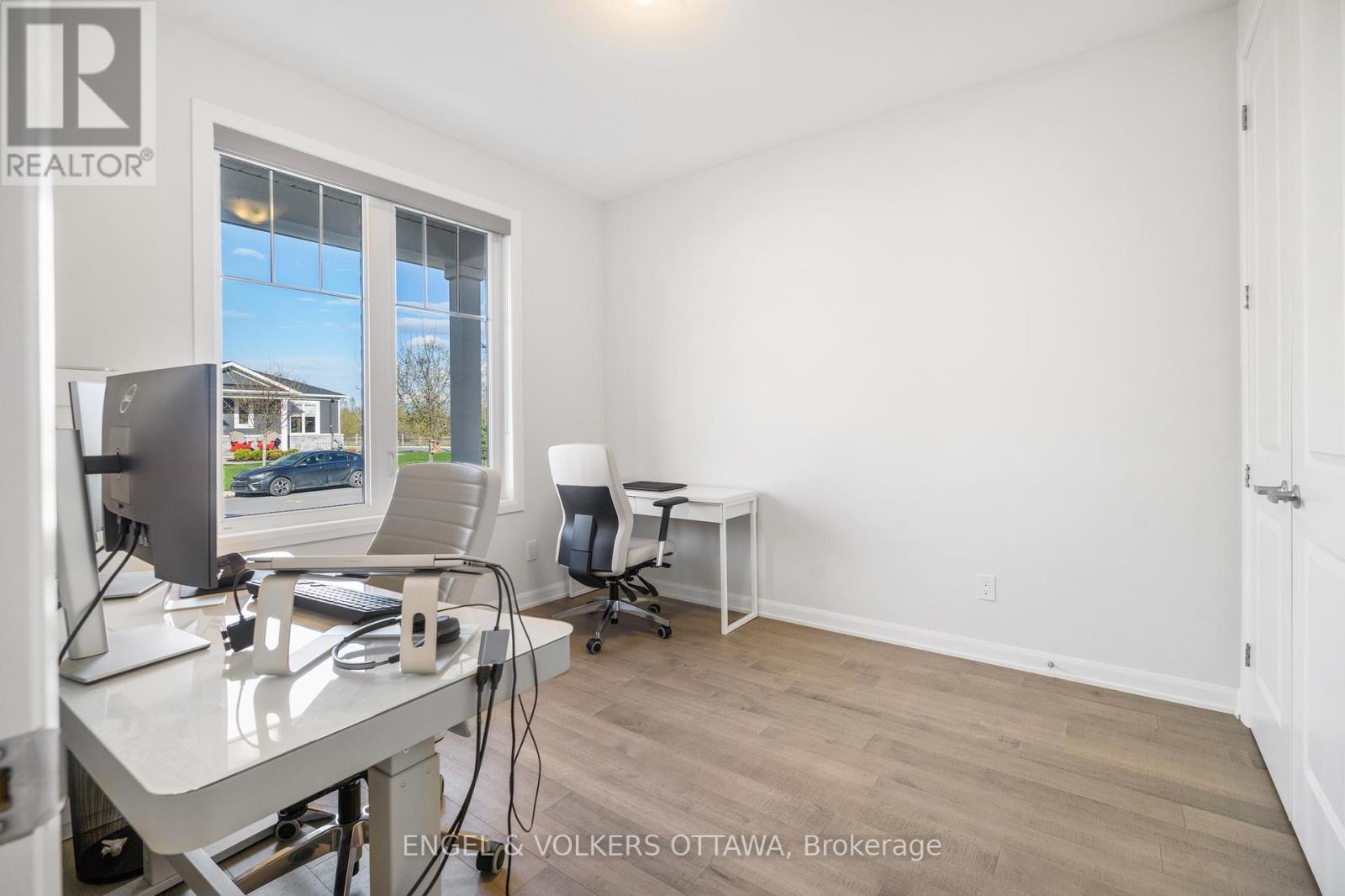 777 COAST CIRCLE - 4