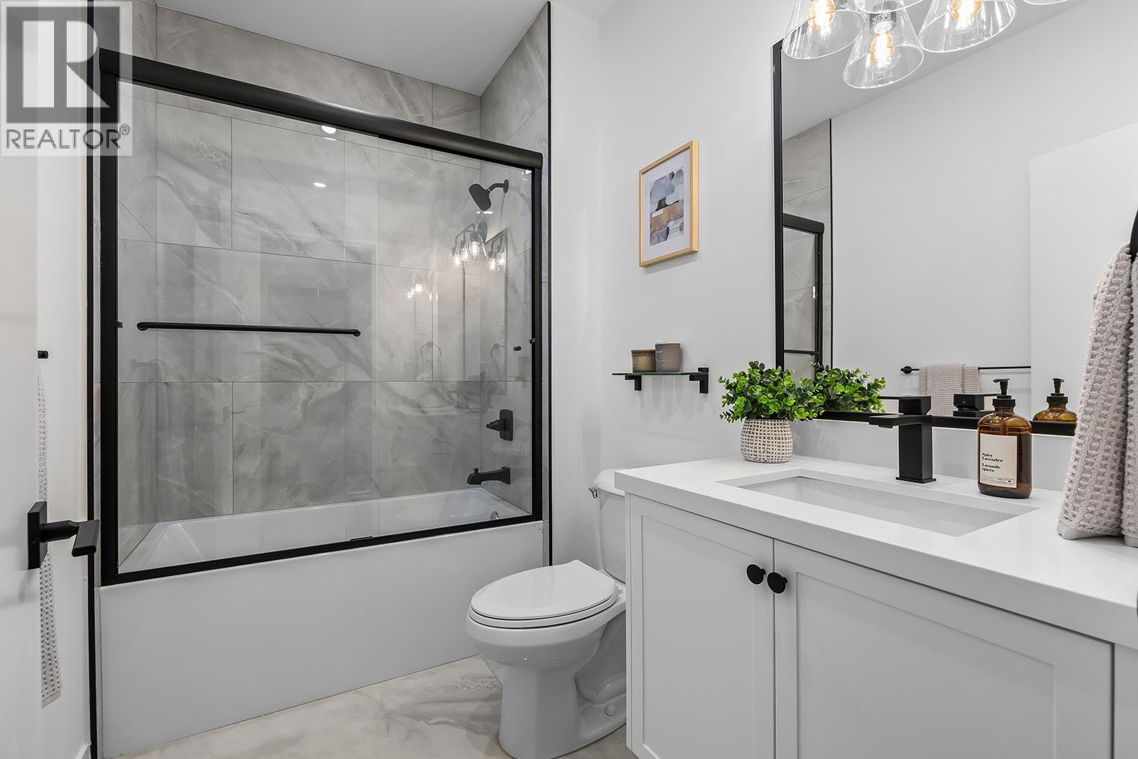 3210 Salmon Road Unit# 3, West Kelowna