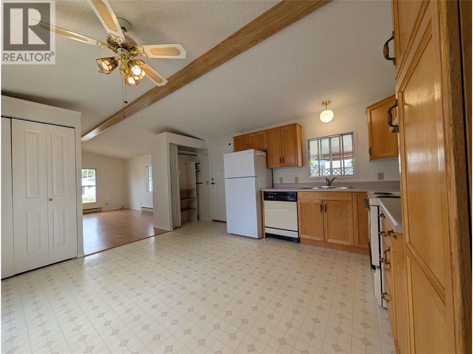 #122 3535 Casorso Road - 24
