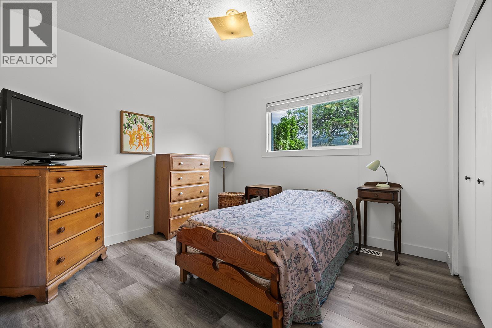  650 Dougall Road South, Kelowna