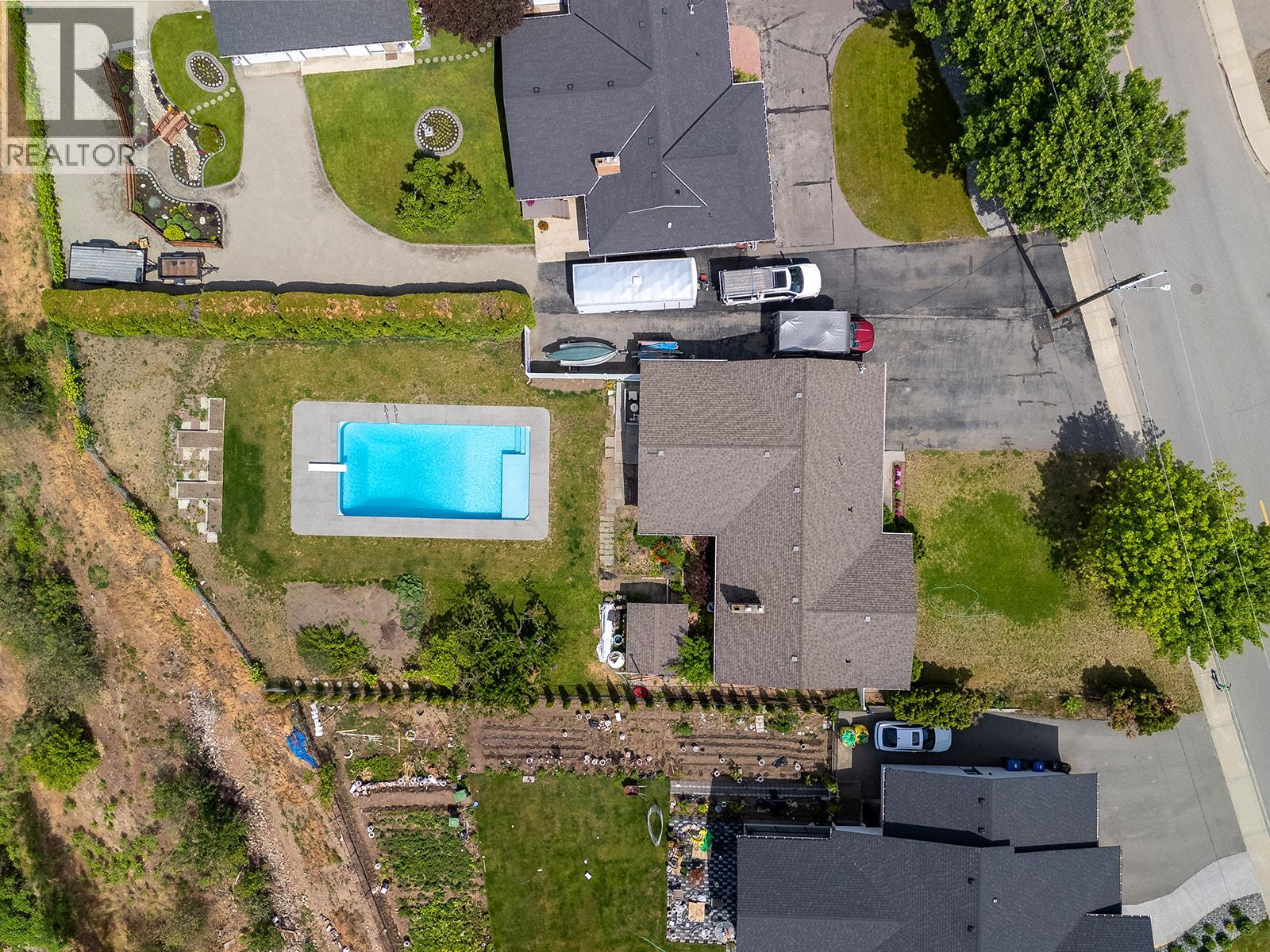  650 Dougall Road South, Kelowna