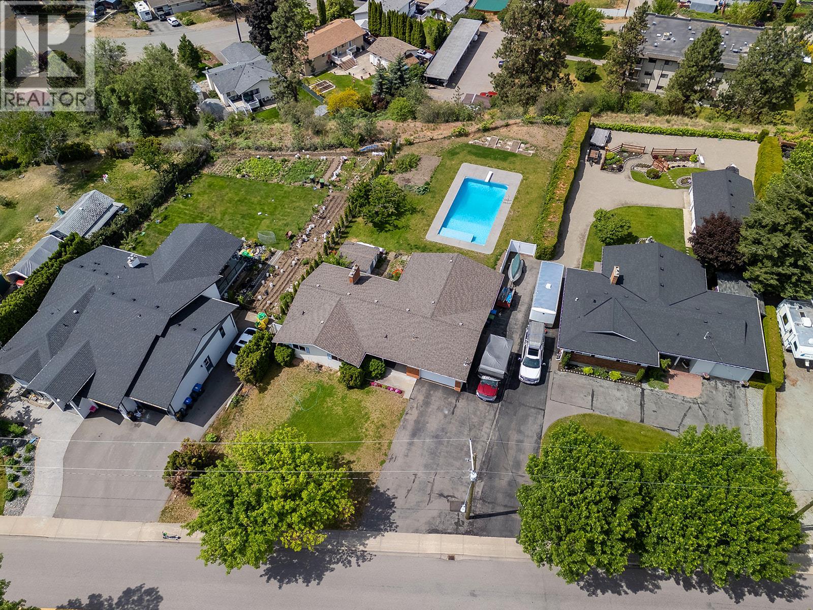  650 Dougall Road South, Kelowna
