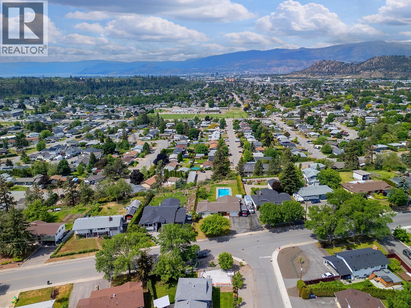  650 Dougall Road South, Kelowna