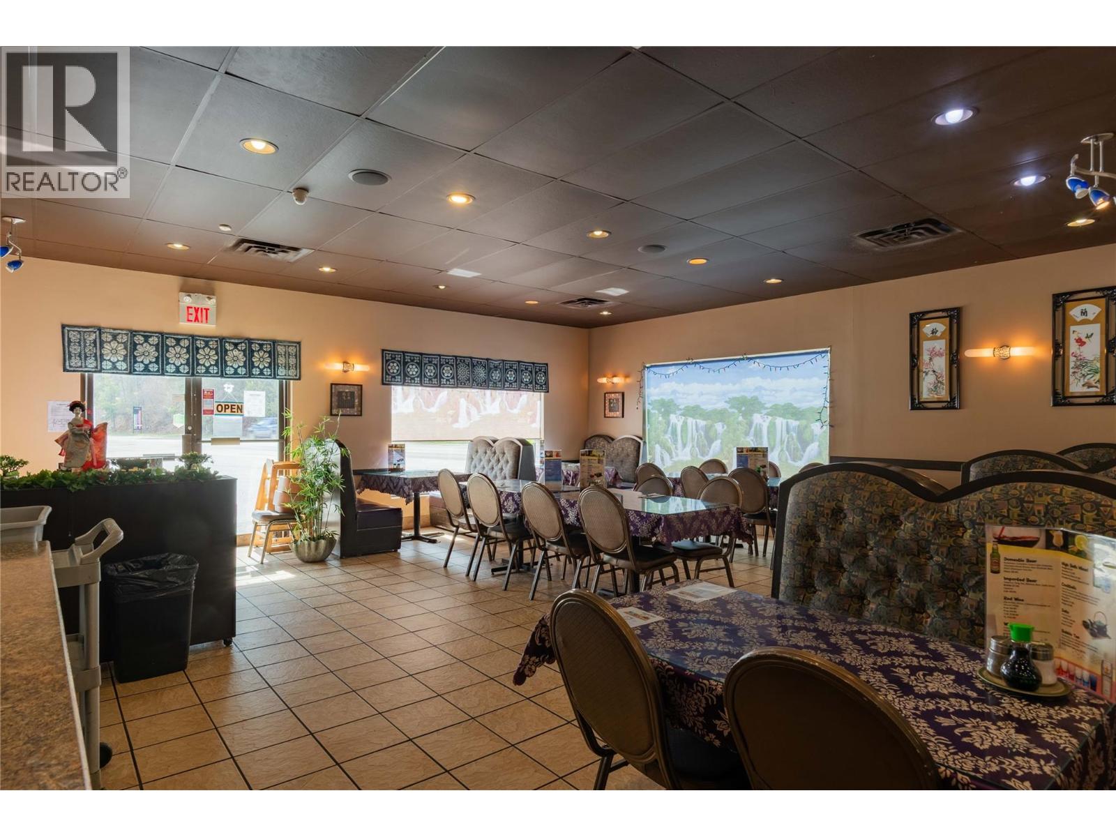  755/789 Columbia Avenue, Castlegar