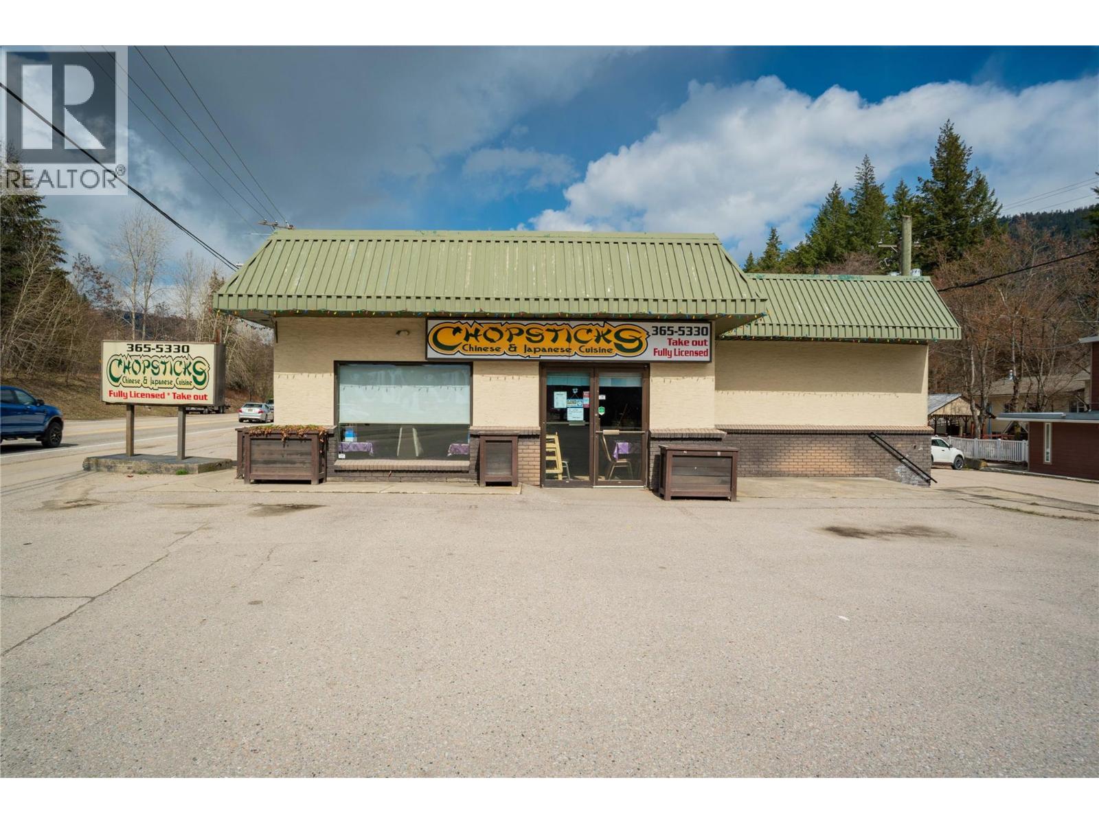  755/789 Columbia Avenue, Castlegar
