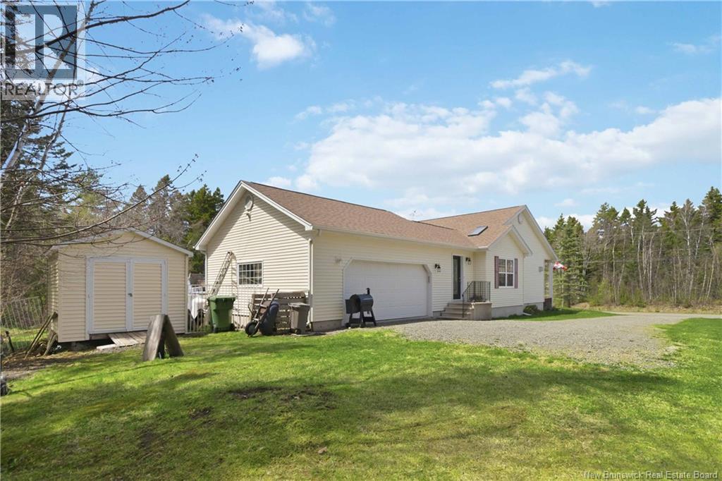 44 Calais Crescent - Image 3