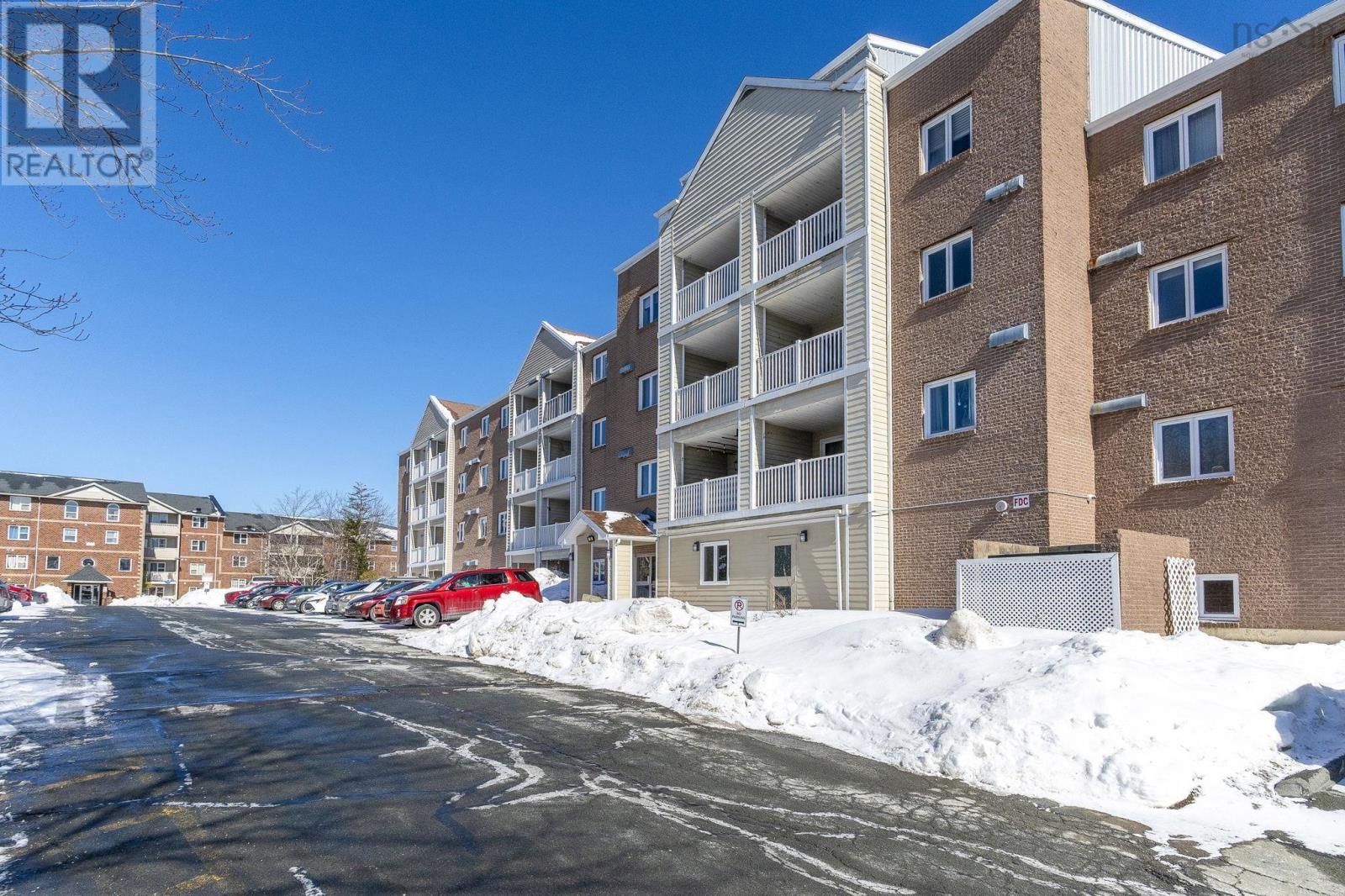 #308 15 Langbrae Drive - Image 2