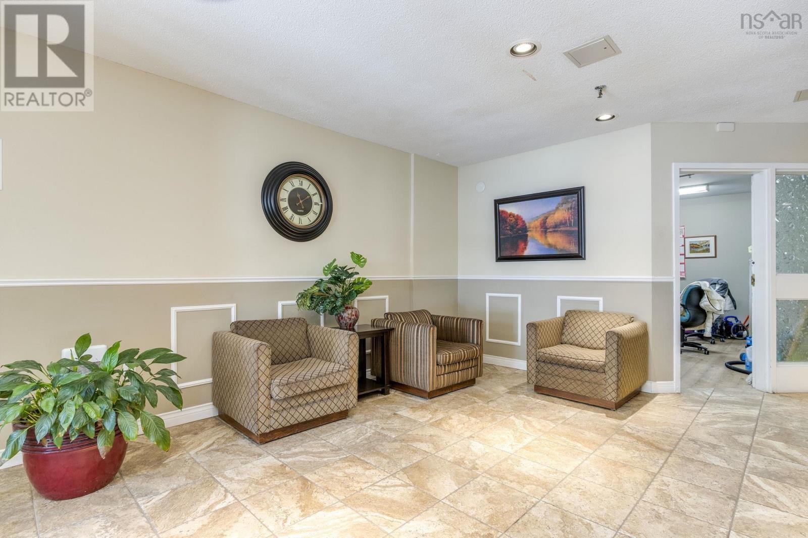 #308 15 Langbrae Drive - 6