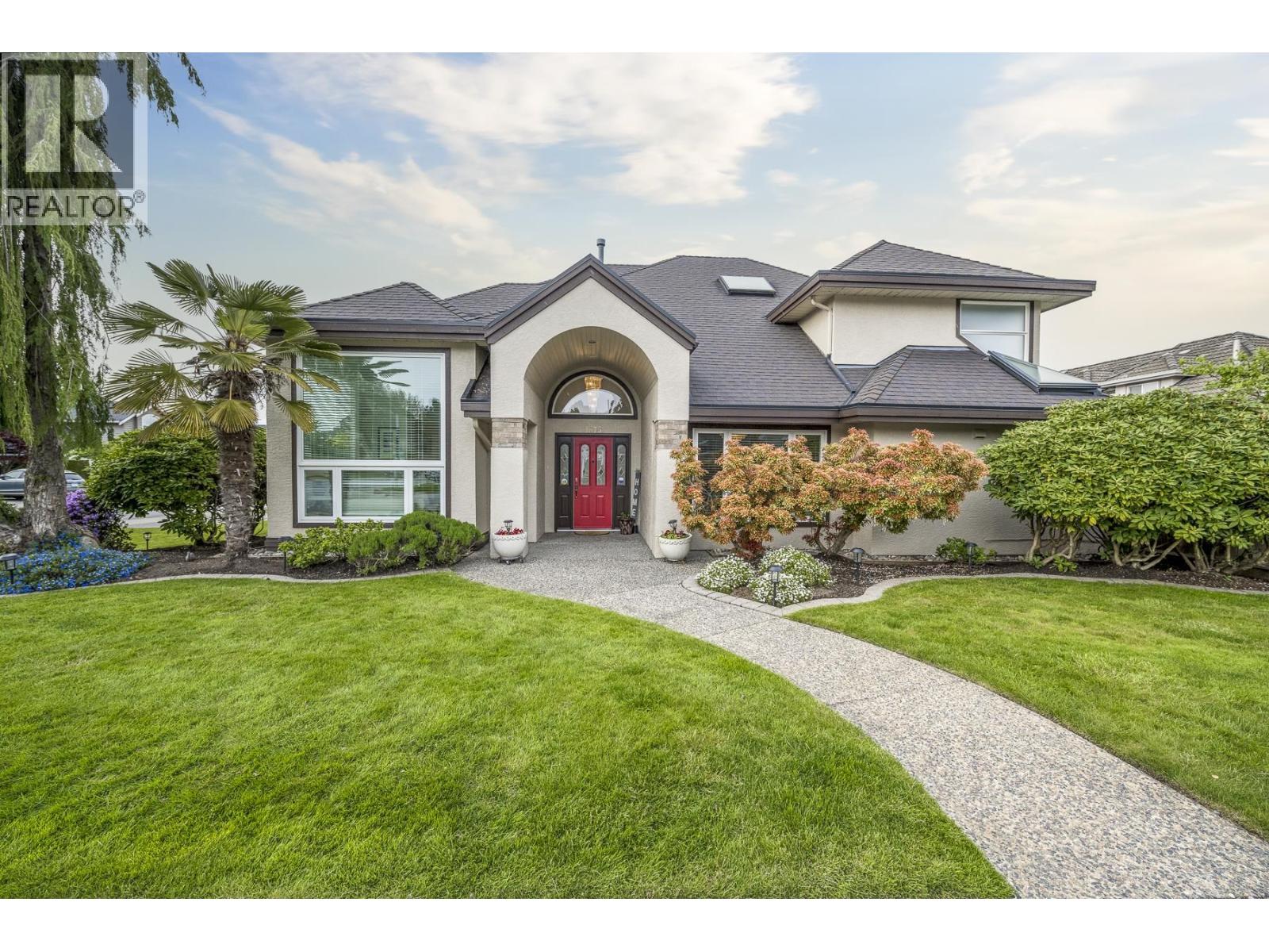 1575 SPYGLASS Crescent - main photo