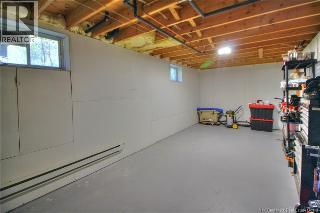9146 Main Street - 17