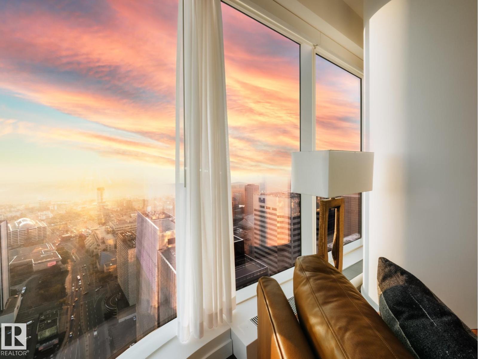 #4402 10360 102 ST NW - 21