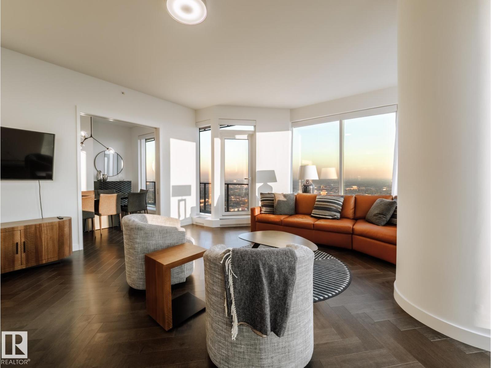#4402 10360 102 ST NW - 8