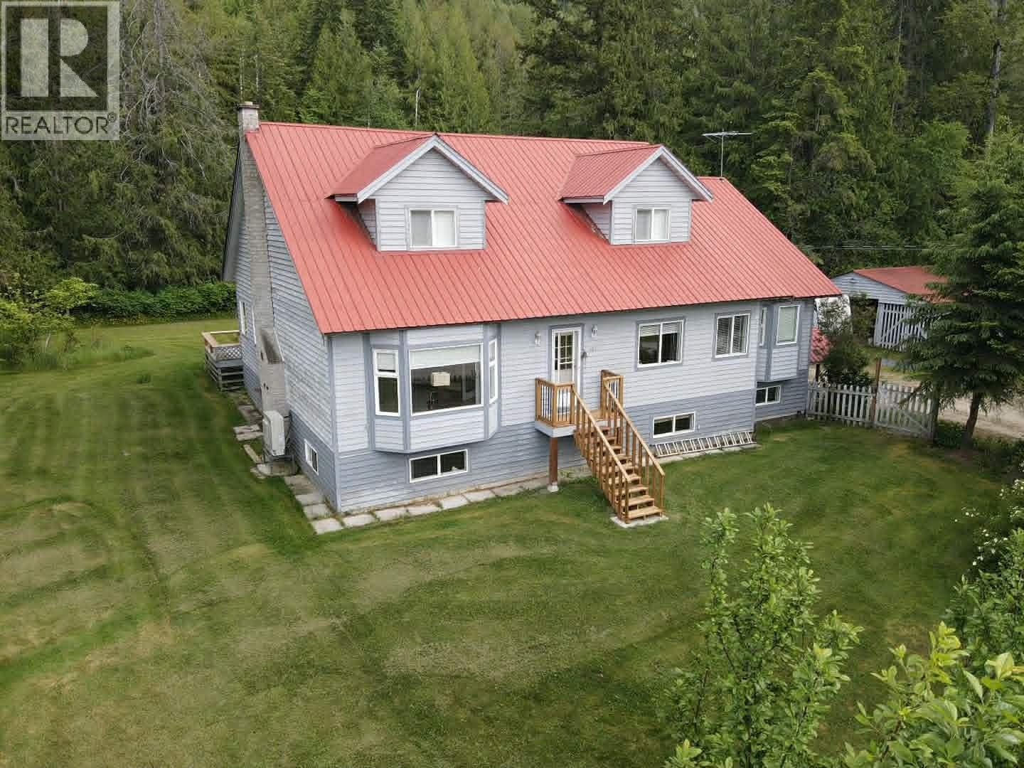 561 Willow Street - 13